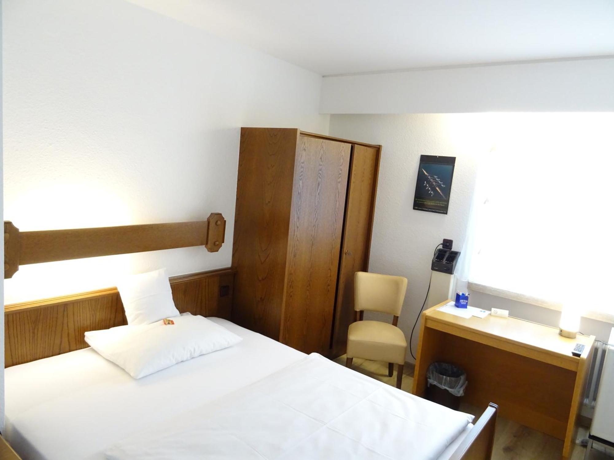 Aparthotel Zum Dom Kleinblittersdorf エクステリア 写真