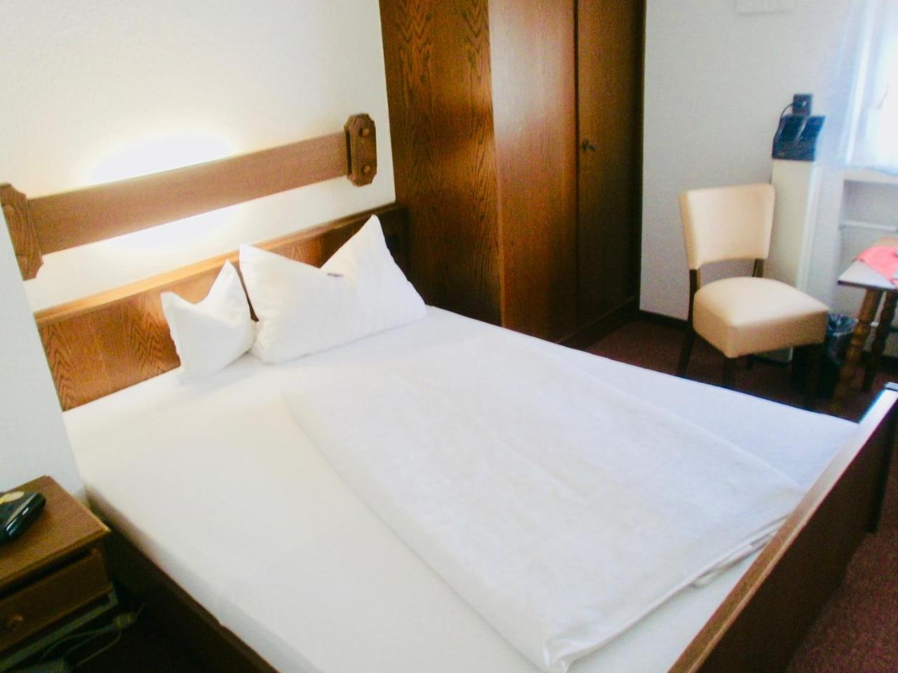 Aparthotel Zum Dom Kleinblittersdorf エクステリア 写真